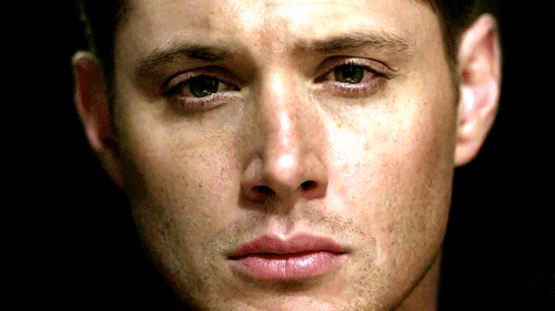 ćwiczenie nieśmiałości: patrz mu ciągle w oczy :)